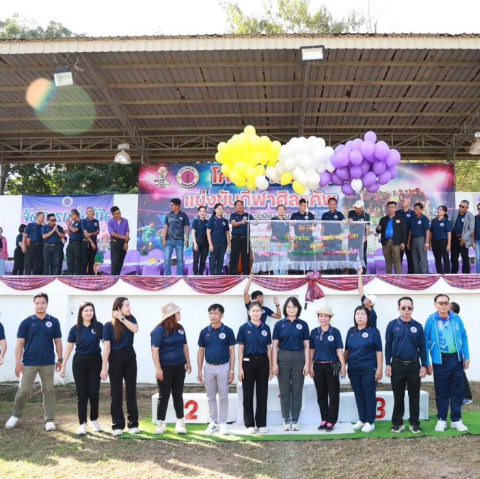 นายไพรัตน์ ทวีวาร นายกเทศมนตรีเมืองศิ...